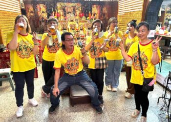 茶香迎媽祖！茶詠春桂花烏龍成供品新寵 -永和湄聖宮跟風