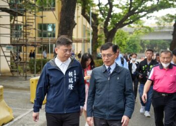 賴瑞隆緊盯高雄產業發展：高雄五大轉型工程齊發，打造半導體s廊帶與綠能科技新核心