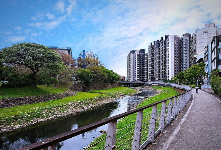 中壢舊市區新大樓極稀缺!500多坪建地瘋搶「比對手多10萬才拿下」 中壢舊市區新大樓極稀缺!500多坪建地瘋搶「比對手多10萬才拿下」