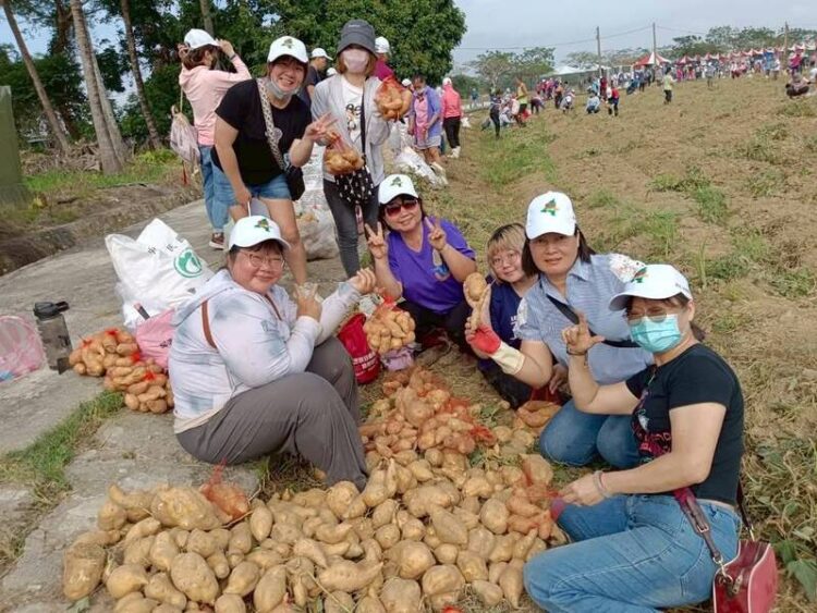 萬巒鄉「頂瓜瓜」節暢遊活動玩翻天! 萬巒鄉「頂瓜瓜」節暢遊活動玩翻天!