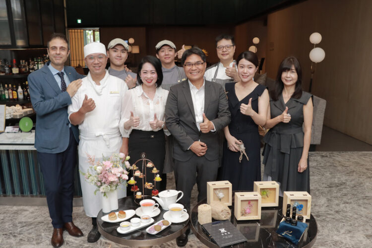 跨界美學合作 高雄洲際酒店推出母親節限定「茶香花語」午茶溫馨登場 跨界美學合作-高雄洲際酒店推出母親節限定「茶香花語」午茶溫馨登場