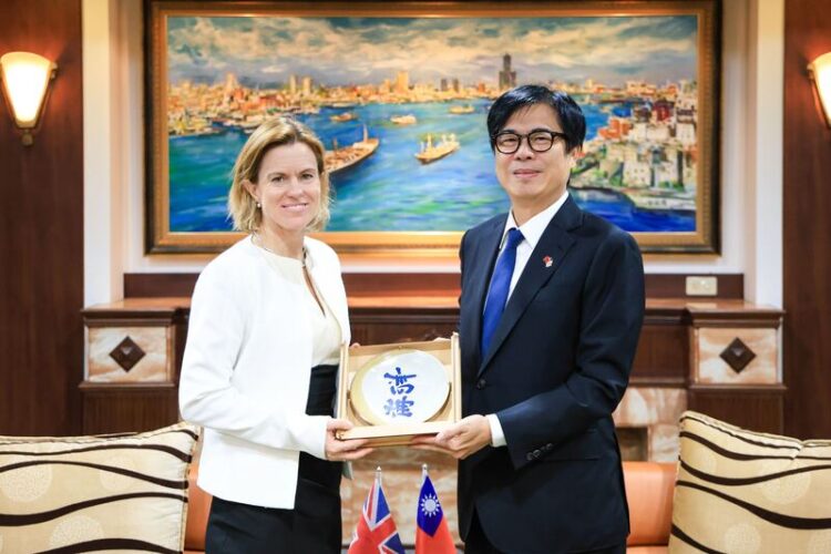 英國在台辦事處包瓊郁代表拜會陳其邁-雙方盼促進台英產業、教育合作