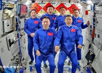 神舟二十號完成對接-中國太空站迎來第六次會師