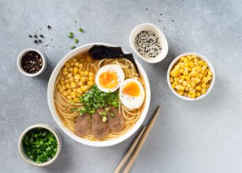 亞洲美食之都大揭祕-吃貨們！準備好妳的胃和錢包