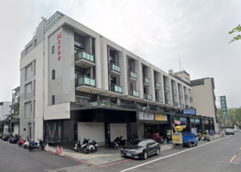 臺南建商欠款1200萬，屏東透天別墅三拍成交，投報率可達4.4%，專家分析區域投資潛力