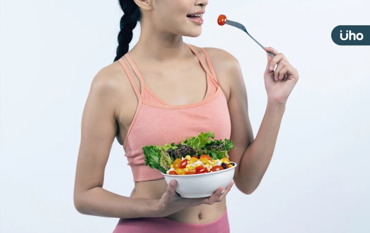 運動後「肌肉拉傷」怎麼吃？健身專家列「5大營養素」快速修復肌肉