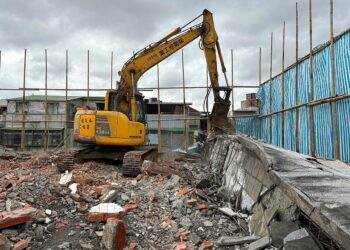 全國營建工程火熱進行的隱憂？錯估鄰房建物結構「嚇人意外發生」