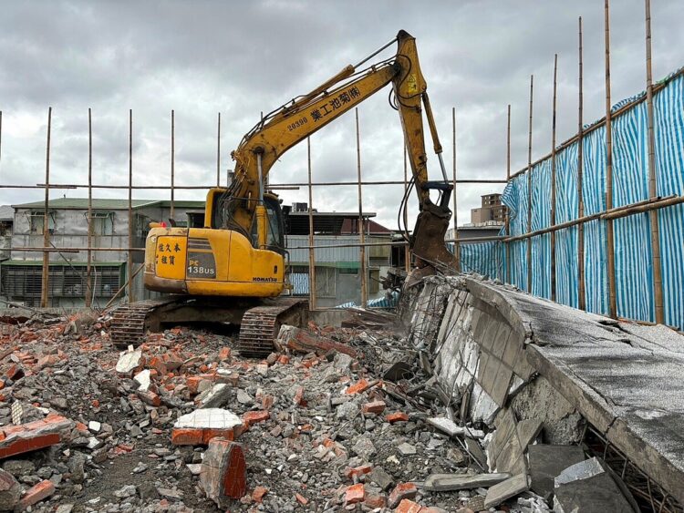 全國營建工程火熱進行的隱憂？錯估鄰房建物結構「嚇人意外發生」