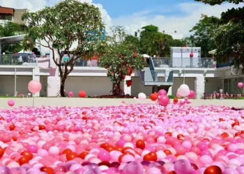 愛情許願池在河樂廣場浪漫啟動 萬里長城免費體驗古裝