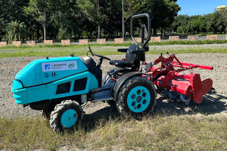 推動臺灣農業減碳新未來 工研院開發首台全國產小型電動曳引機 推動臺灣農業減碳新未來 工研院開發首台全國產小型電動曳引機