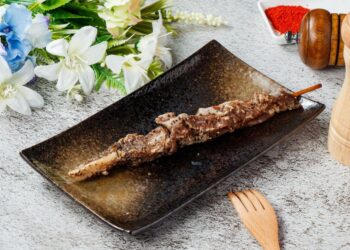 中壢串燒推薦 忠貞市場美食必吃 巷弄裡藏著健康系宵夜