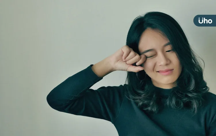 視網膜剝離有救嗎?不明閃光、飛蚊症、黑幕感⋯醫示警「4類人」當心 視網膜剝離有救嗎?不明閃光、飛蚊症、黑幕感⋯醫示警「4類人」當心