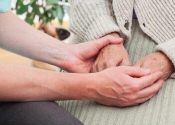 胃癌末不再只能化療 化療加免疫5成病患可控制癌細胞 醫師提醒：定期胃鏡檢查為必要