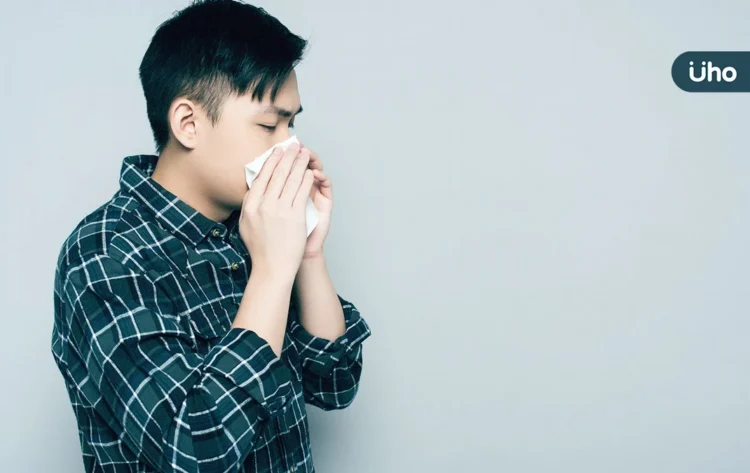 鼻塞好不了,不是感冒過敏造成!醫示警「鼻中膈彎曲」被迫用嘴巴呼吸 鼻塞好不了,不是感冒過敏造成!醫示警「鼻中膈彎曲」被迫用嘴巴呼吸