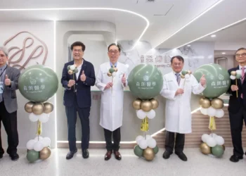 國人20%有腸胃不適問題！台北「無齡健康」腸胃肝膽專科盛大開幕