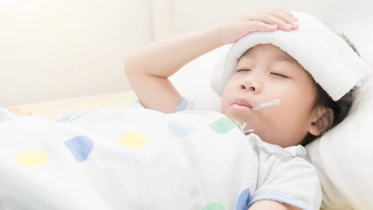 腸病毒升溫！醫師提醒：盡快打疫苗、辨識早期症狀是預防重症關鍵