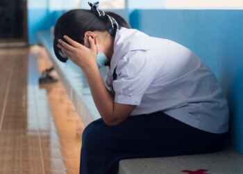 孩子的「叛逆」可能是「無聲的求救」-亞東醫院呼籲，青少年心理健康不容忽視