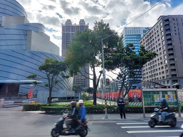 川普風暴衝擊「桃園超蛋黃區」 屋主怕了「立刻願意讓利50萬」! 川普風暴衝擊「桃園超蛋黃區」-屋主怕了「立刻願意讓利50萬」!