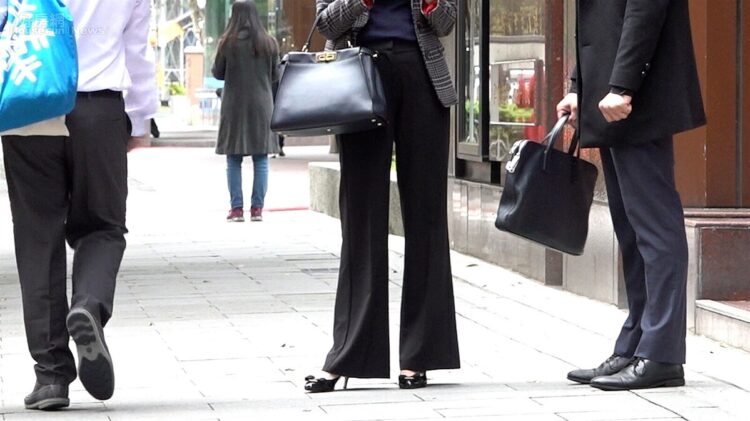 關稅貿易戰延燒？-調查：逾3成今年考慮暫停加薪