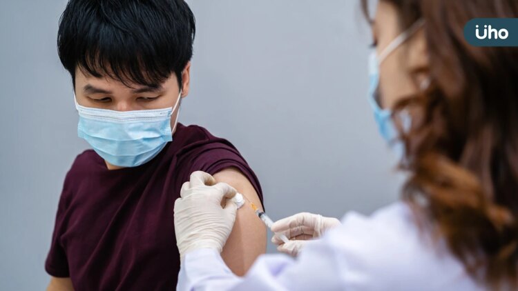 夏季新冠恐升溫-臺大醫：現可打第二劑jn.1疫苗，若一劑都沒打需盡快補上