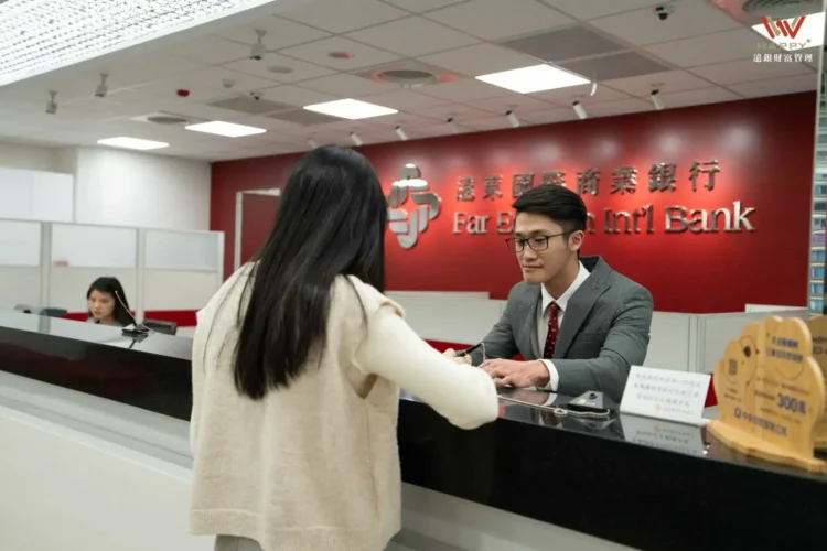 抗波動的理財新寵 遠銀2.7%優利活存挺民到年底 抗波動的理財新寵-遠銀2.7%優利活存挺民到年底