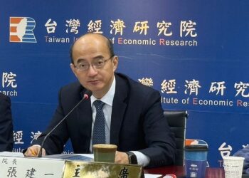 好不容易讓房市降溫、「注意拋貨潮」！張建一：利率非央行目前關心重點