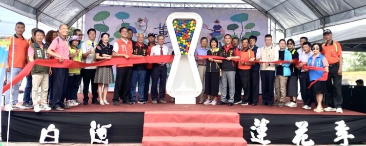 蓮花盛開、西瓜香甜 臺南農業雙慶登場迎母親節 蓮花盛開、西瓜香甜-臺南農業雙慶登場迎母親節