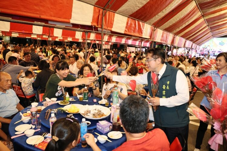 龍崎「鳳梨好筍雞饗宴」160桌盛大登場 龍崎「鳳梨好筍雞饗宴」160桌盛大登場