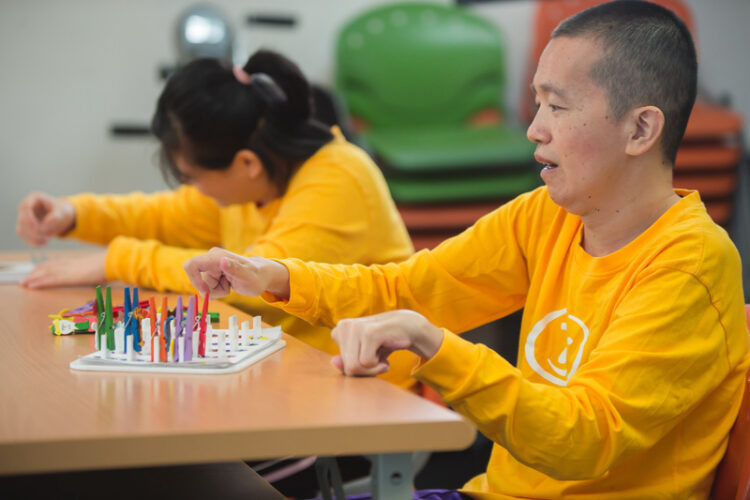 知名購物網安心百元捐 邀您響應守護憨兒家庭 知名購物網安心百元捐-邀您響應守護憨兒家庭