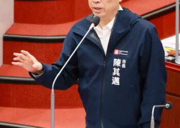 高雄強化鐵道整合與都市更新-陳其邁市長：高鐵站規劃地下聯通道、提升交通機能