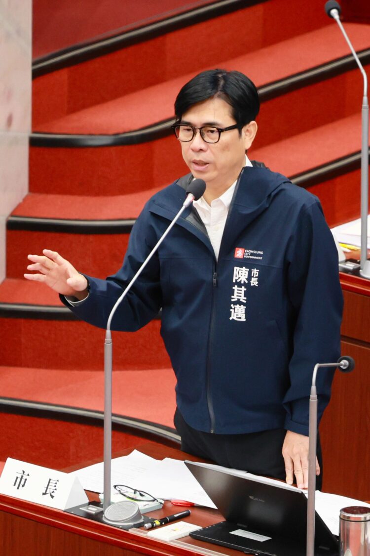 高雄強化鐵道整合與都市更新 陳其邁市長:高鐵站規劃地下聯通道、提升交通機能 高雄強化鐵道整合與都市更新-陳其邁市長:高鐵站規劃地下聯通道、提升交通機能