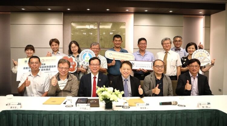 高餐大攜手台糖共創新猷 研發新品擄獲消費者味蕾 高餐大攜手台糖共創新猷-研發新品擄獲消費者味蕾