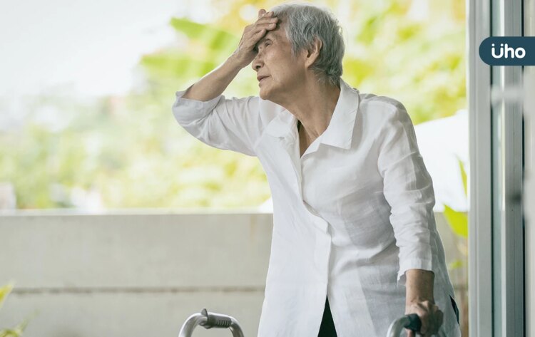 尿酸高不只害痛風!日本研究揭「增4倍失智症風險」嚴重威脅大腦 尿酸高不只害痛風!日本研究揭「增4倍失智症風險」嚴重威脅大腦