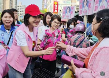 柯志恩母親節市場送祝福- 感恩每一位偉大的媽媽