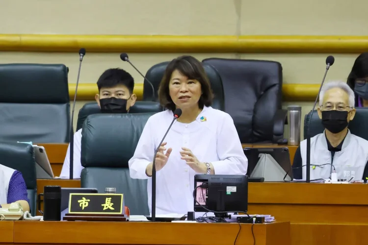 嘉義輕軌中央經費突遭否認 黃敏惠批「偏心高雄,讓嘉義更傷心」 嘉義輕軌中央經費突遭否認-黃敏惠批「偏心高雄,讓嘉義更傷心」