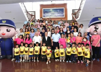 溫馨五月情-嘉縣警祝福警察媽媽母親節快樂