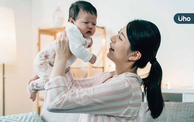 當媽媽會遇到的「3困境」!過來人教你「這樣做」成為愛自己的媽媽 當媽媽會遇到的「3困境」!過來人教你「這樣做」成為愛自己的媽媽