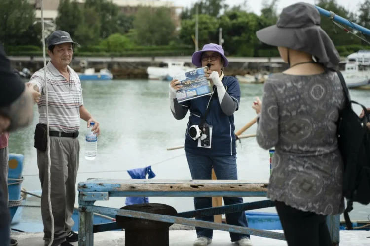 金山蹦火漁業-—-夜幕下的光影傳奇！