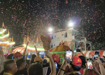 六房媽過爐萬人空巷-虎尾警交管宣導雙管齊下保平安