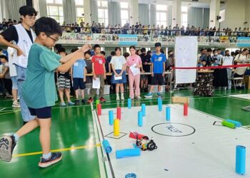 2025亞洲智慧型機器人正修競技-搖控障礙闗卡重重-軌道挑戰神經緊繃