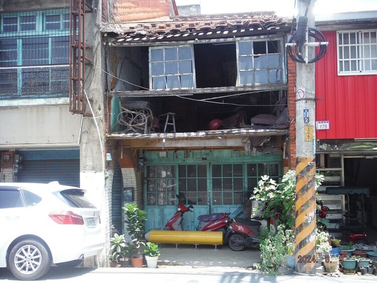 老街後巷無照房舍漏雨、牆面破損無解？-桃市府「出一招」護安全