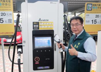 臺南啟動全臺唯一「區區有快充」計畫-市長黃偉哲：首批13處電動車充電站正式啟用