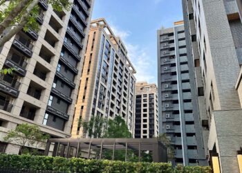 被騙了！房市兩大隱憂未解 韭菜誤信「不買來不及」：存款見底