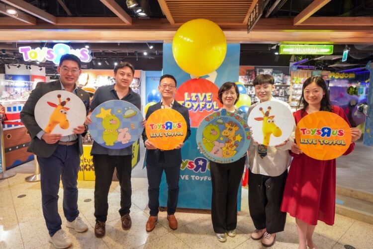 玩具反斗城西門町IP+概念店 盛大開幕 台灣第一間全新「IP+ 概念店」引爆Z世代玩樂潮流