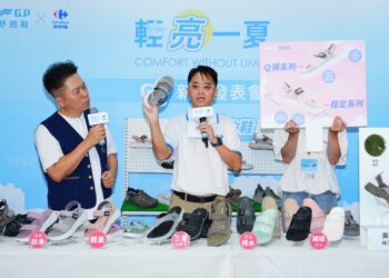 卜學亮擔任家樂福一日店長 揭開G.P舒適無界限新品發表會