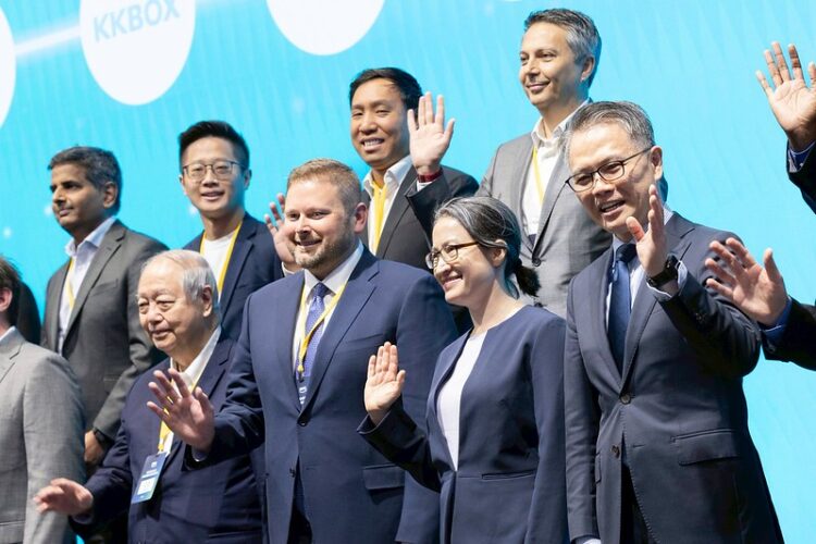 蕭美琴副總統出席亞馬遜創新戰略發佈會 盼強化臺灣實力、貢獻全球科技 蕭美琴副總統出席亞馬遜創新戰略發佈會 盼強化臺灣實力、貢獻全球科技