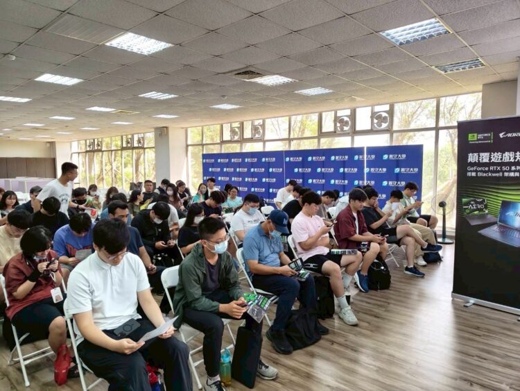 從校園看AI未來！欣亞攜校園同步追老黃 免費再抽RTX神卡