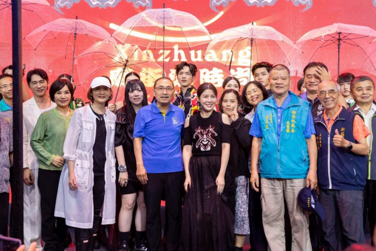 「廟街潮時尚」韓籍女神全恩菲首秀驚豔全場 男團U:NUS熱情獻唱 「廟街潮時尚」韓籍女神全恩菲首秀驚豔全場 男團U:NUS熱情獻唱