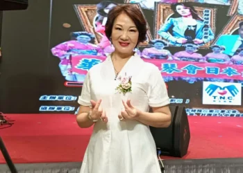 【專訪】陶秀華 與川劇結緣半世紀 立志讓川劇變臉在臺灣薪火相傳！