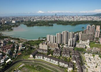 一年就暴跌15％ 高雄這2區「跌回1字頭」